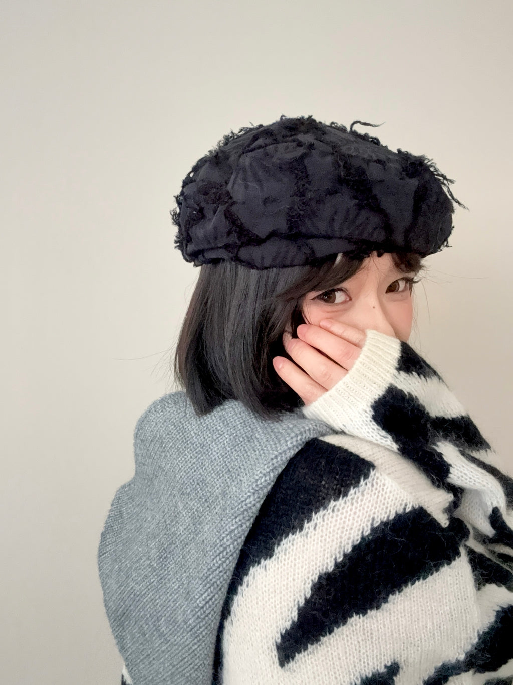 Midnight Frayed Texture Beret
