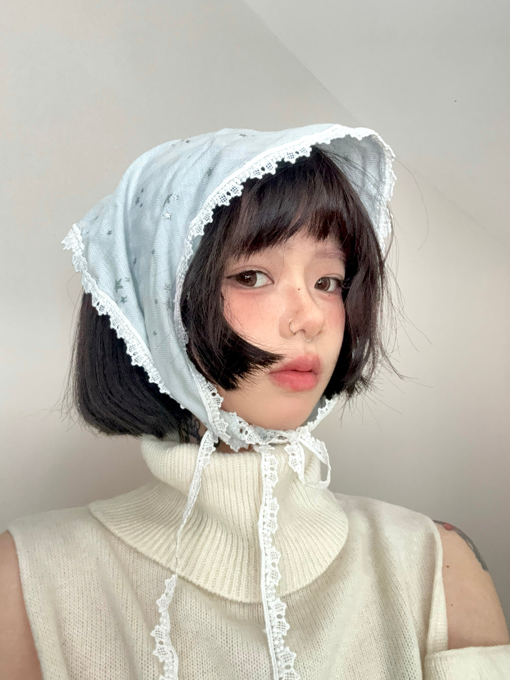 Lace-Trimmed Triangle Headscarf