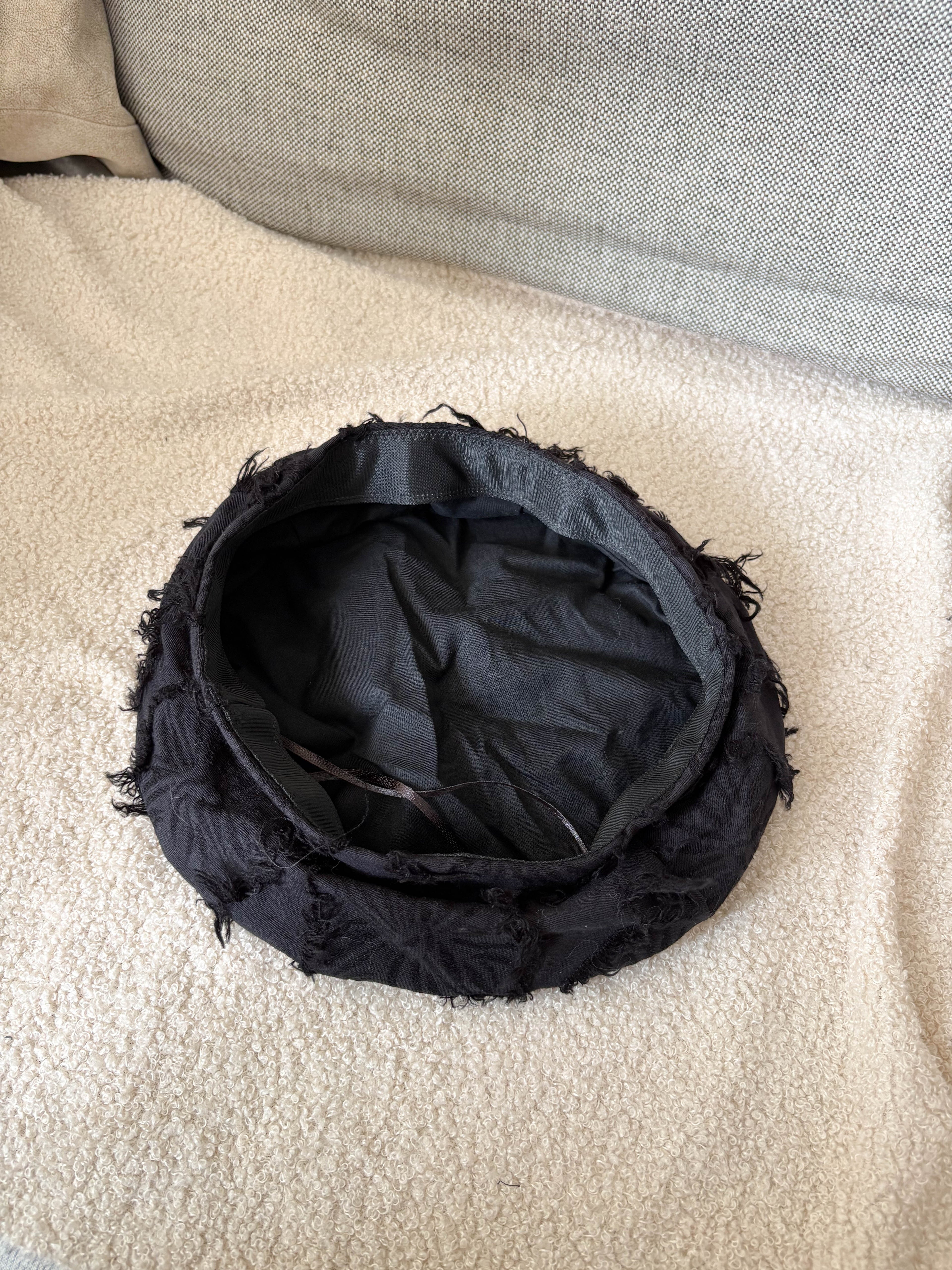 Midnight Frayed Texture Beret